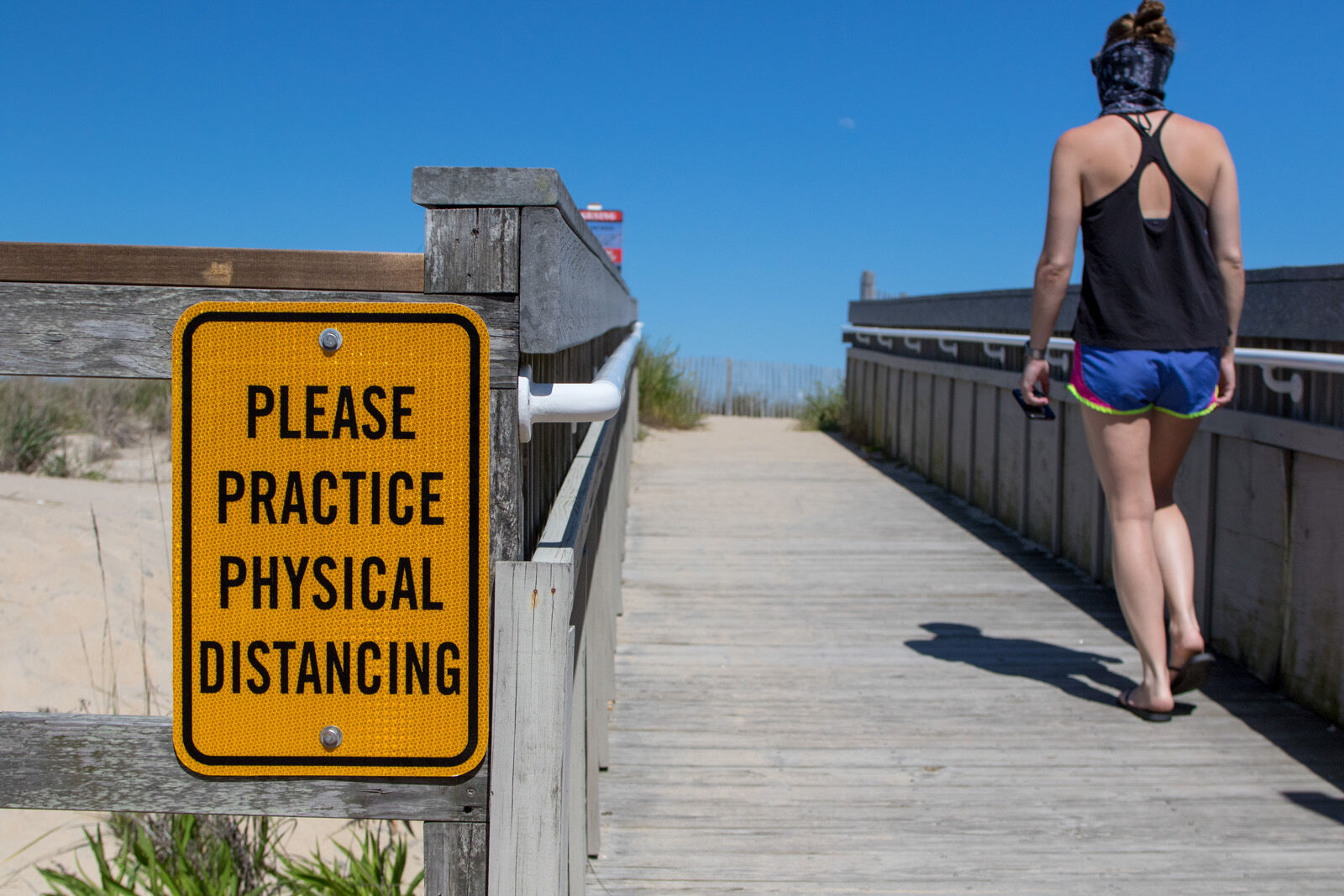 Physical distancing sign in Bethany